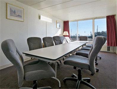 Super 8 Motel East Hazel Crest Facilities photo